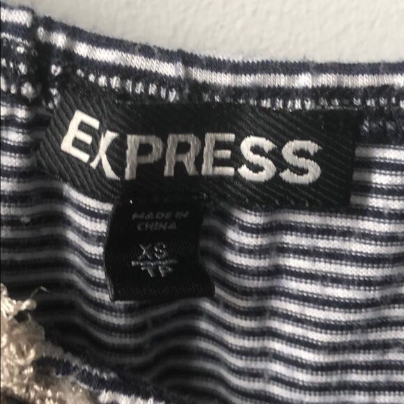 🍭6/$30 Express rayon detailed slouchy tank XS - Picture 5 of 7